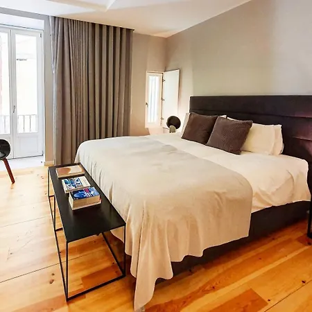 Stylish Modern In The Heart Of Cais Do Sodre *