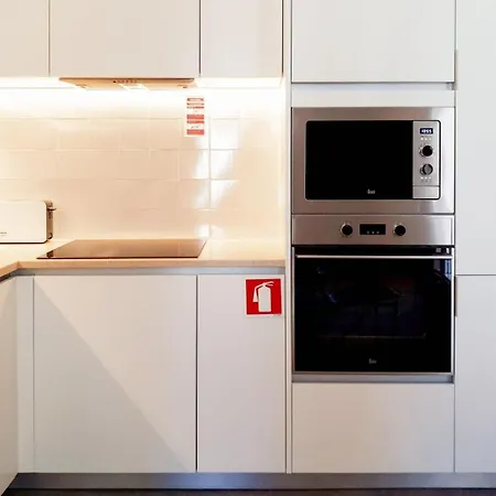 Apartment Stylish Modern In The Heart Of Cais Do Sodre Lisbon
