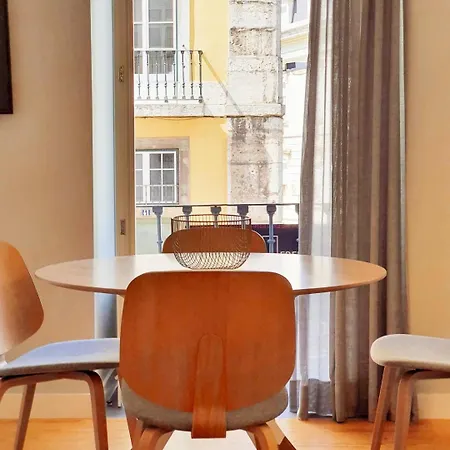 Stylish Modern In The Heart Of Cais Do Sodre *