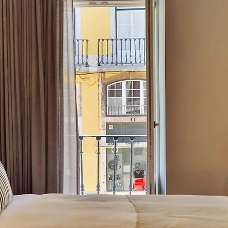 Apartment Stylish Modern In The Heart Of Cais Do Sodre *